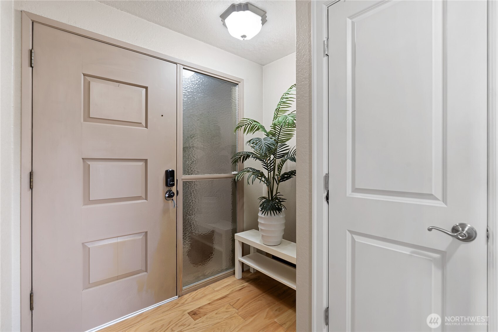 813 S 227th Place #5, Des Moines, WA 98198