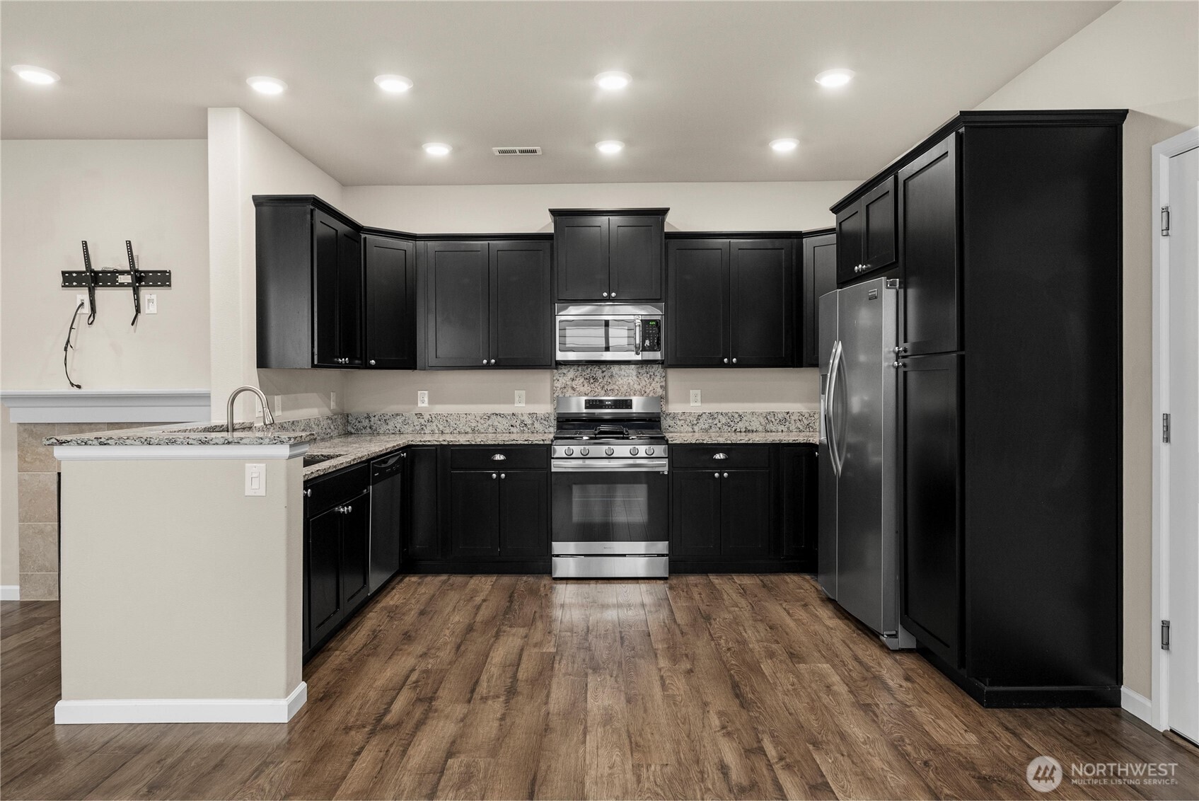 3327 Hydra Street NE, Lacey, WA 98516