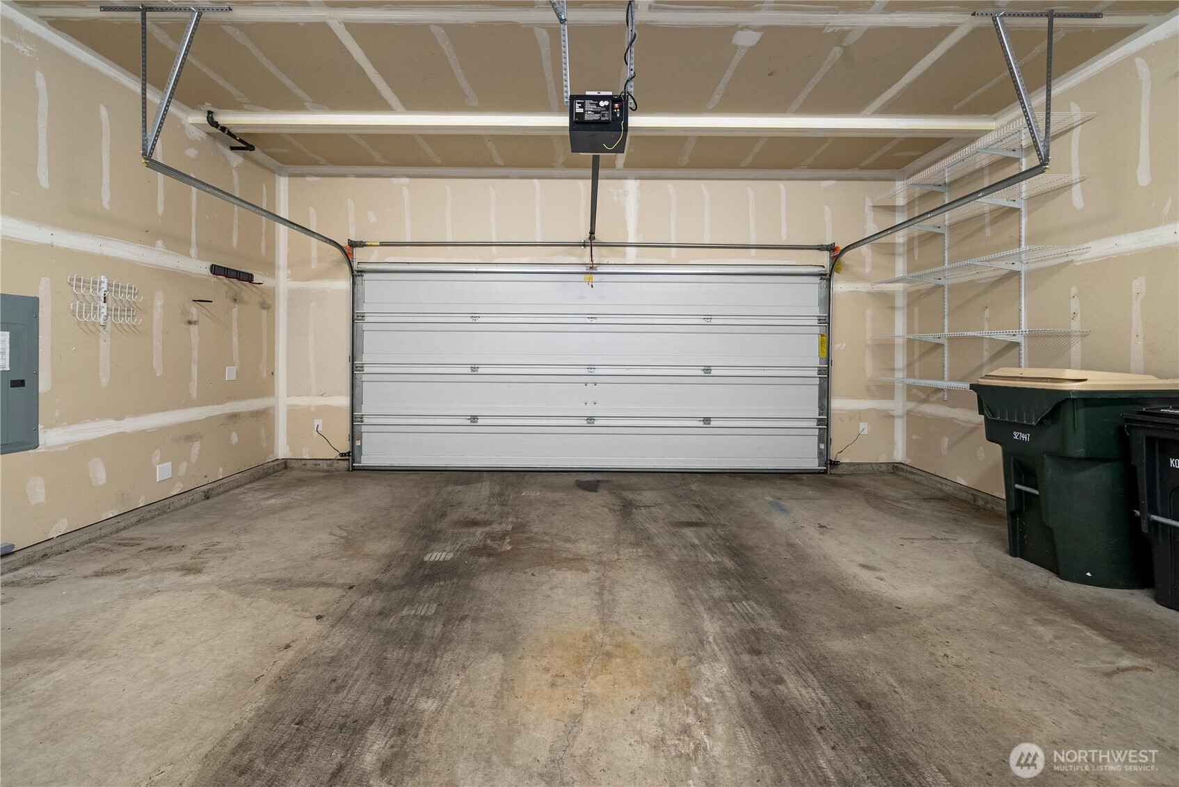 3327 Hydra Street NE, Lacey, WA 98516