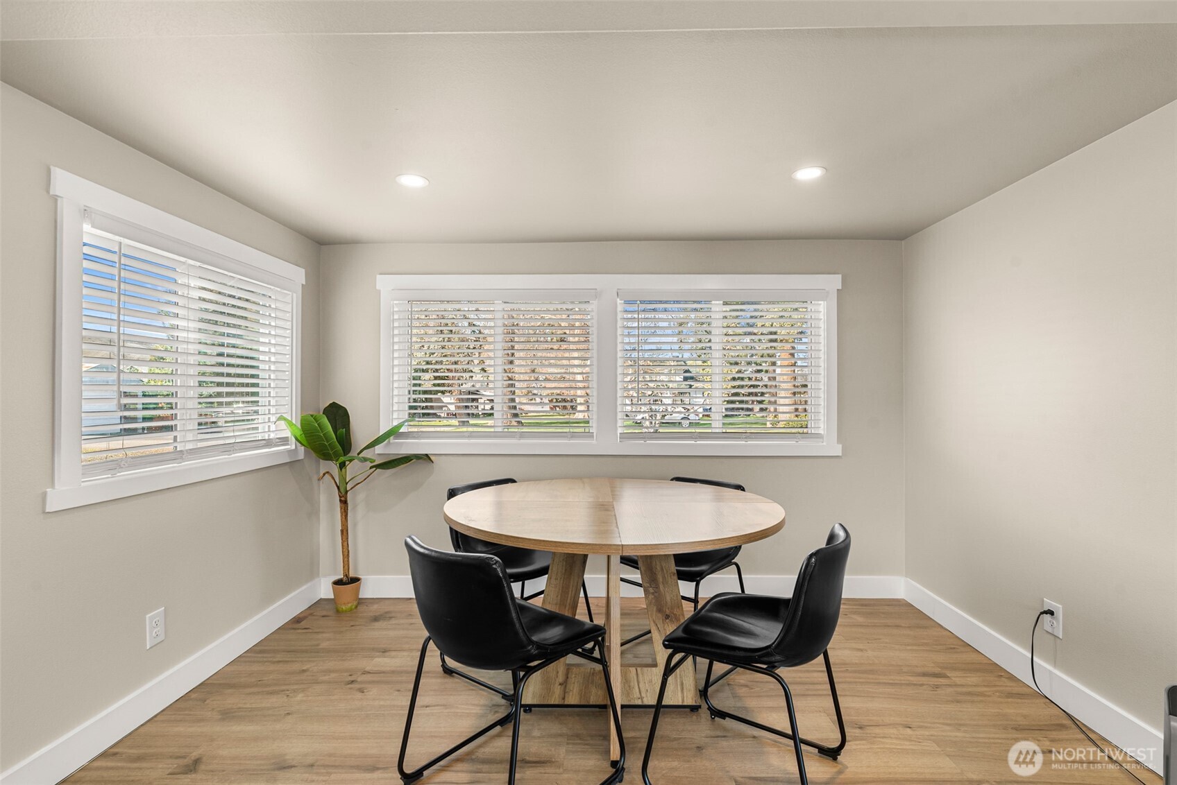 420 30th Street NW, East Wenatchee, WA 98802