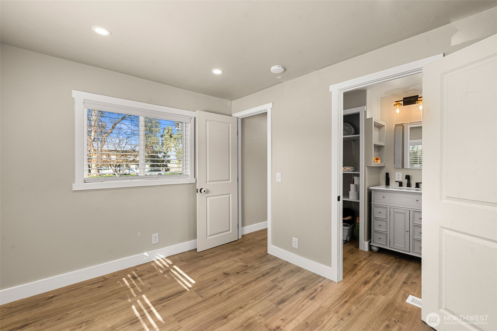 420 30th Street NW, East Wenatchee, WA 98802