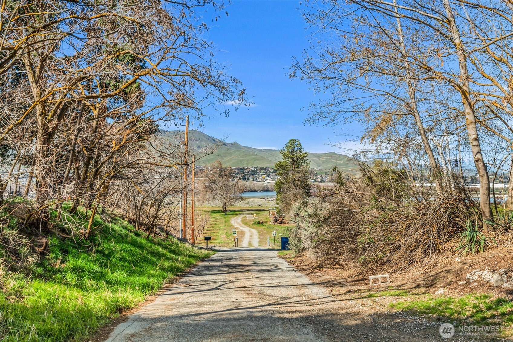 420 30th Street NW, East Wenatchee, WA 98802