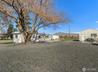 420 30th Street NW, East Wenatchee, WA 98802 - Photo 5