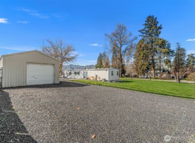 420 30th Street NW, East Wenatchee, WA 98802 - Photo 8