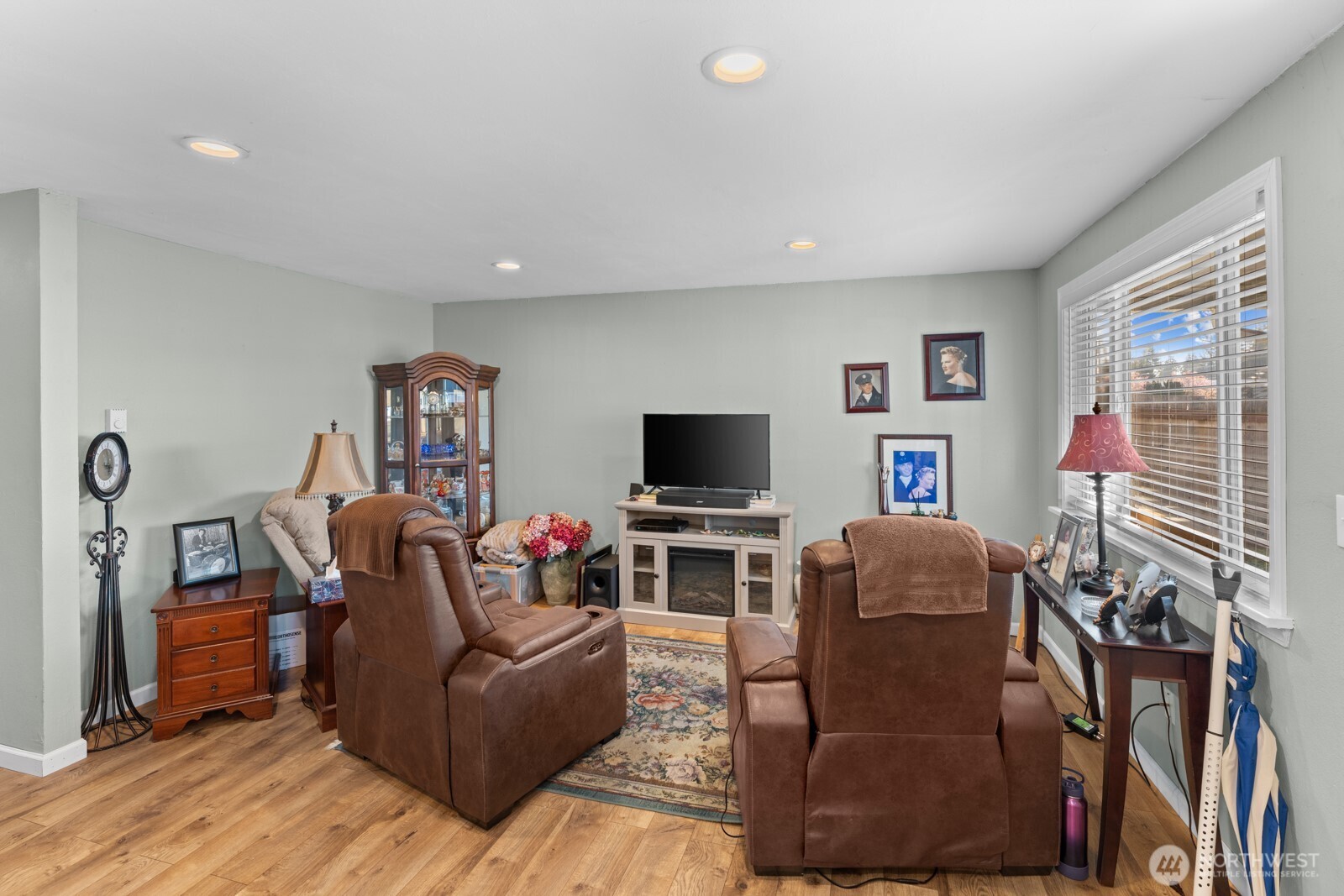 237 169th St S , Spanaway, WA 98387