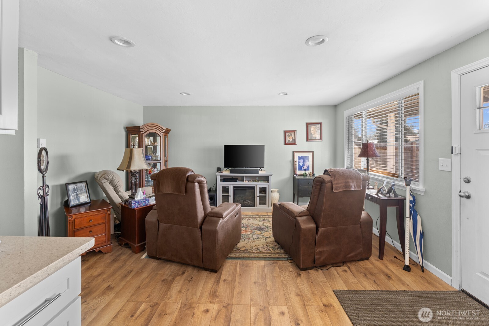 237 169th St S , Spanaway, WA 98387