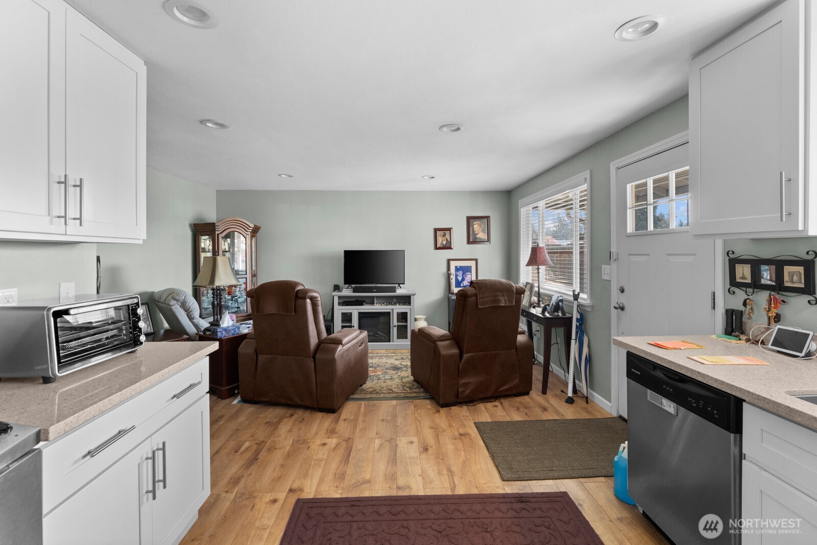 237 169th St S , Spanaway, WA 98387