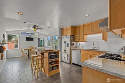 347 NW 52nd Street , Seattle, WA 98107 - Photo 4