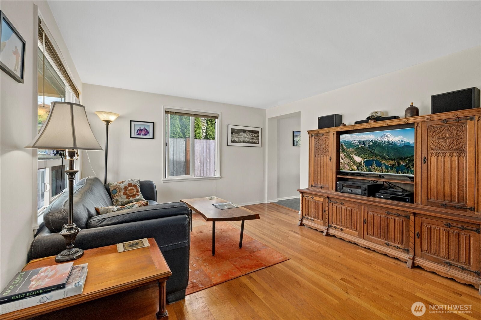 347 NW 52nd Street , Seattle, WA 98107