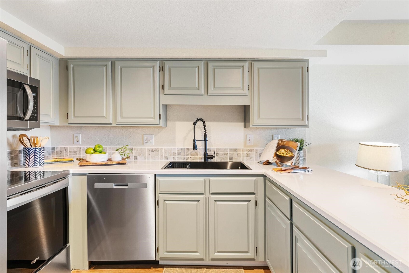 2120 Highland Avenue #105, Everett, WA 98201