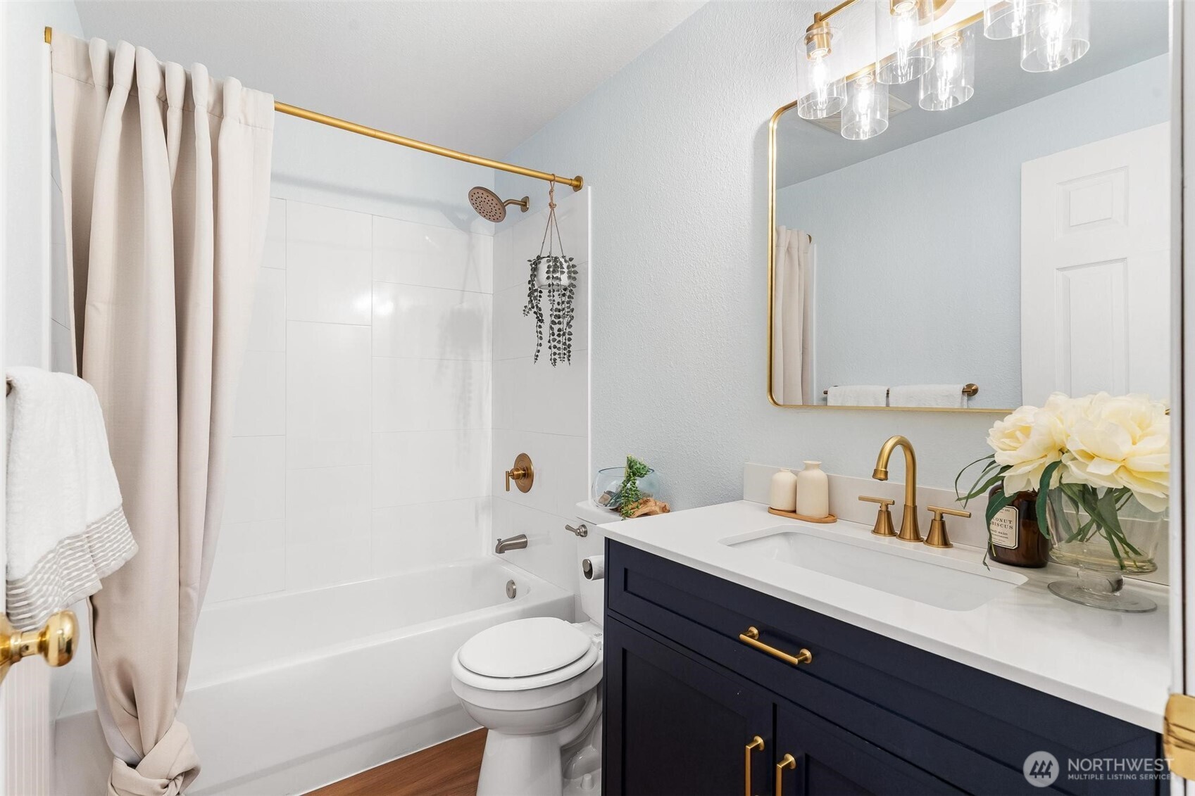 2120 Highland Avenue #105, Everett, WA 98201