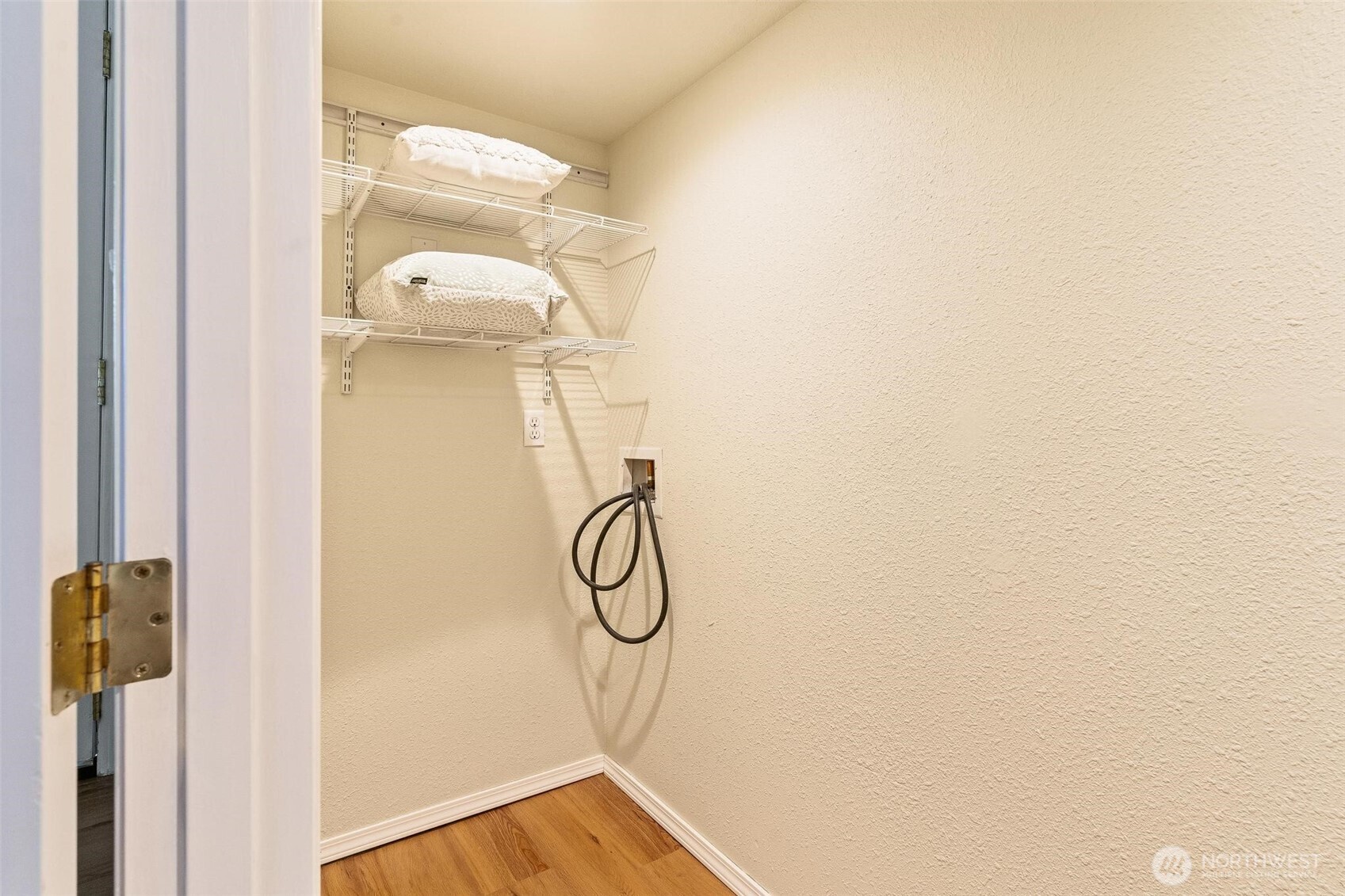 2120 Highland Avenue #105, Everett, WA 98201