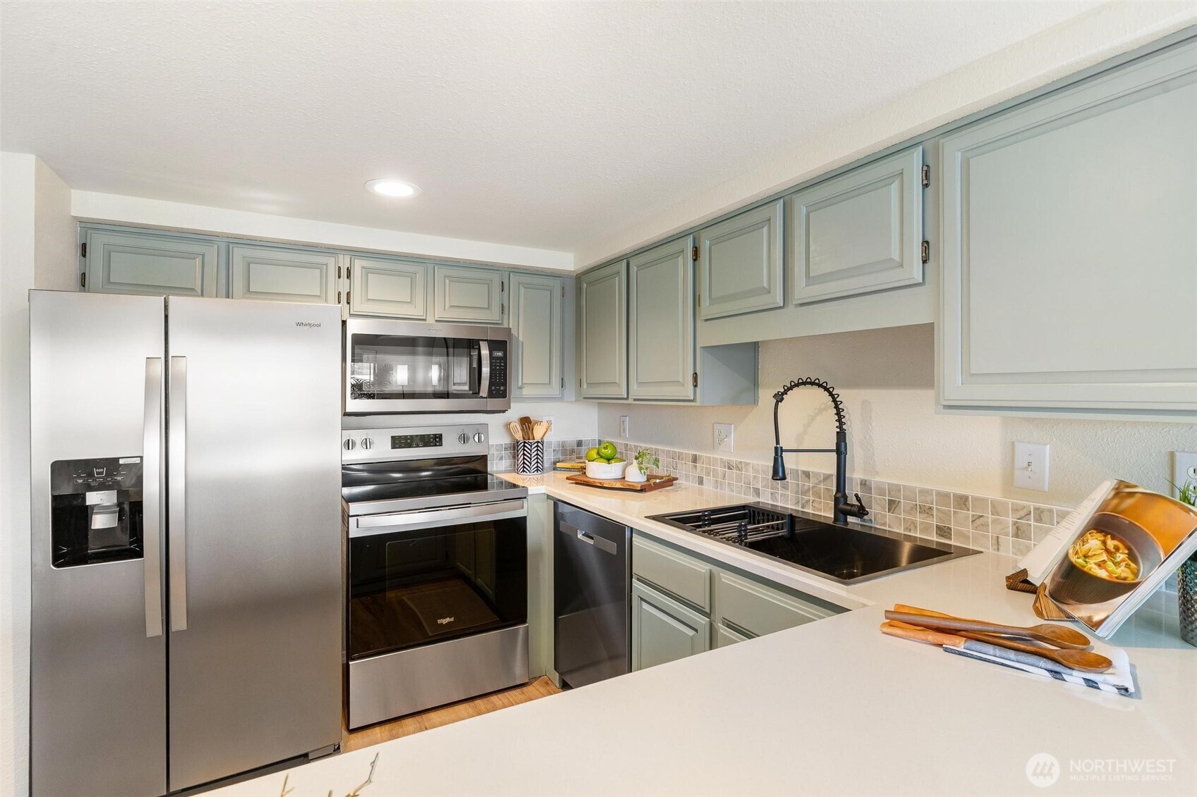 2120 Highland Avenue #105, Everett, WA 98201