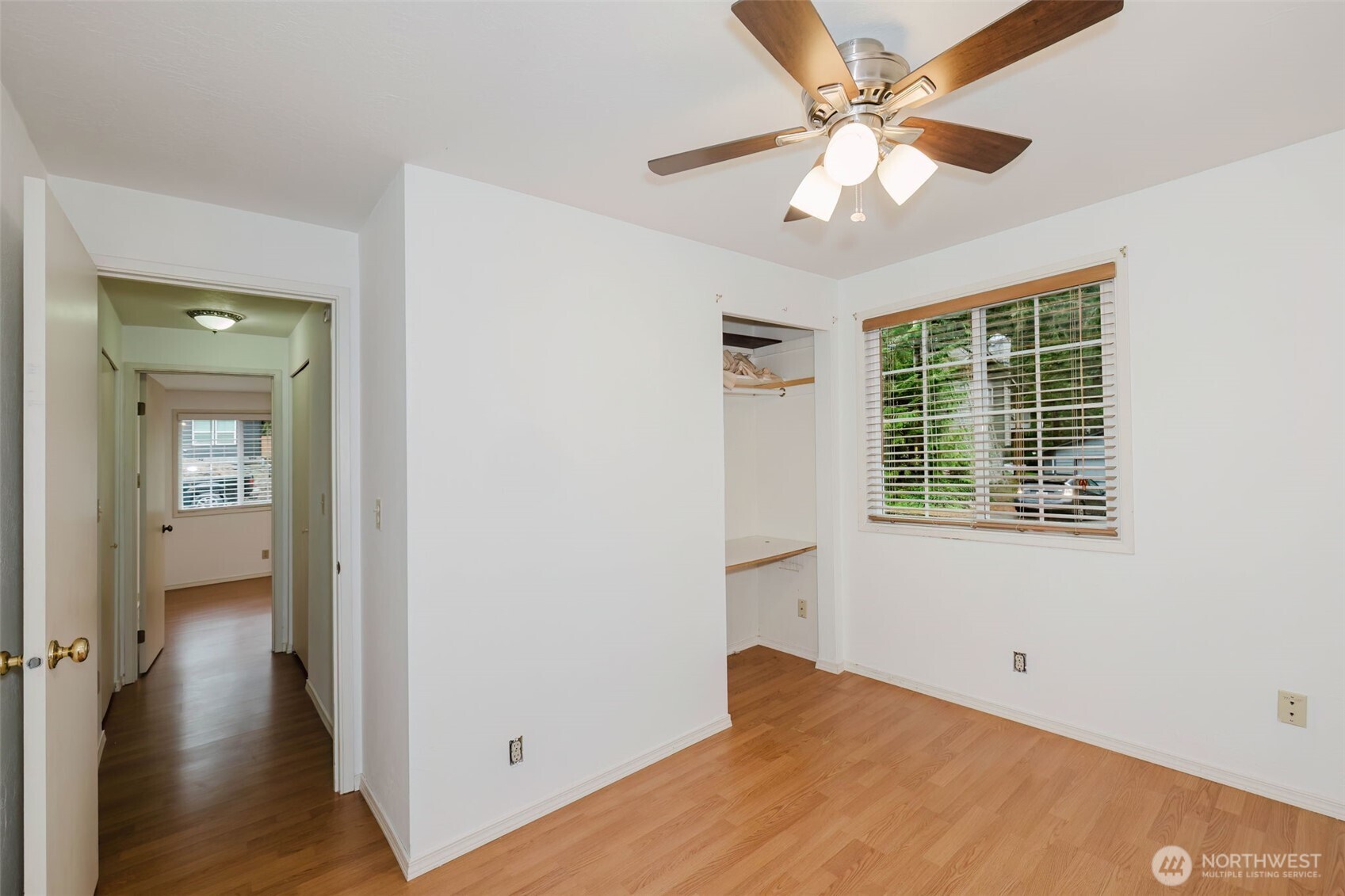 7600 Sandy Way NE, Poulsbo, WA 98370