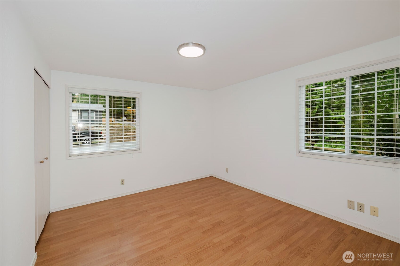 7600 Sandy Way NE, Poulsbo, WA 98370