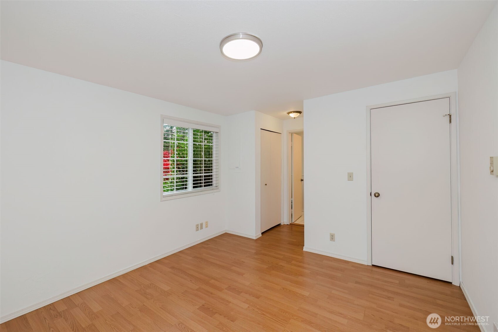 7600 Sandy Way NE, Poulsbo, WA 98370