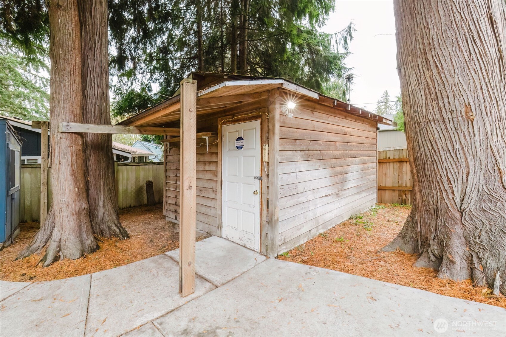 7600 Sandy Way NE, Poulsbo, WA 98370