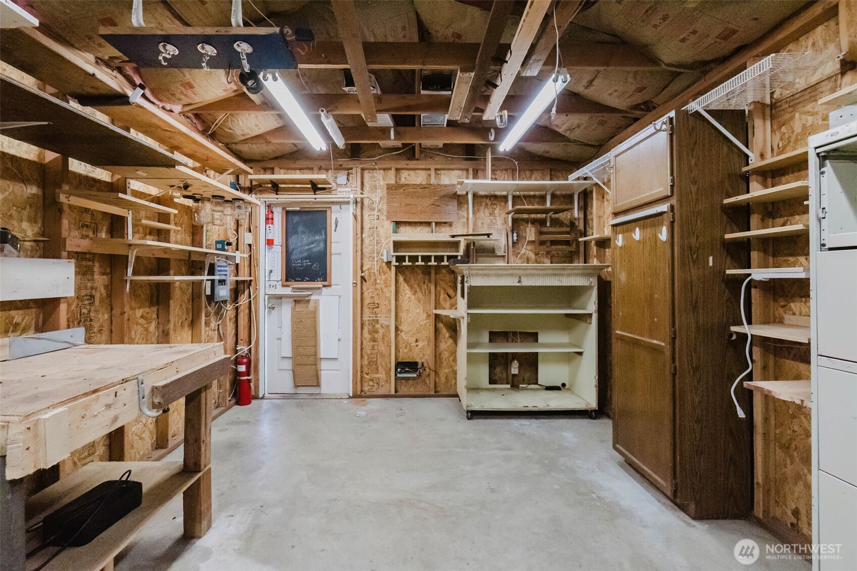 7600 Sandy Way NE, Poulsbo, WA 98370