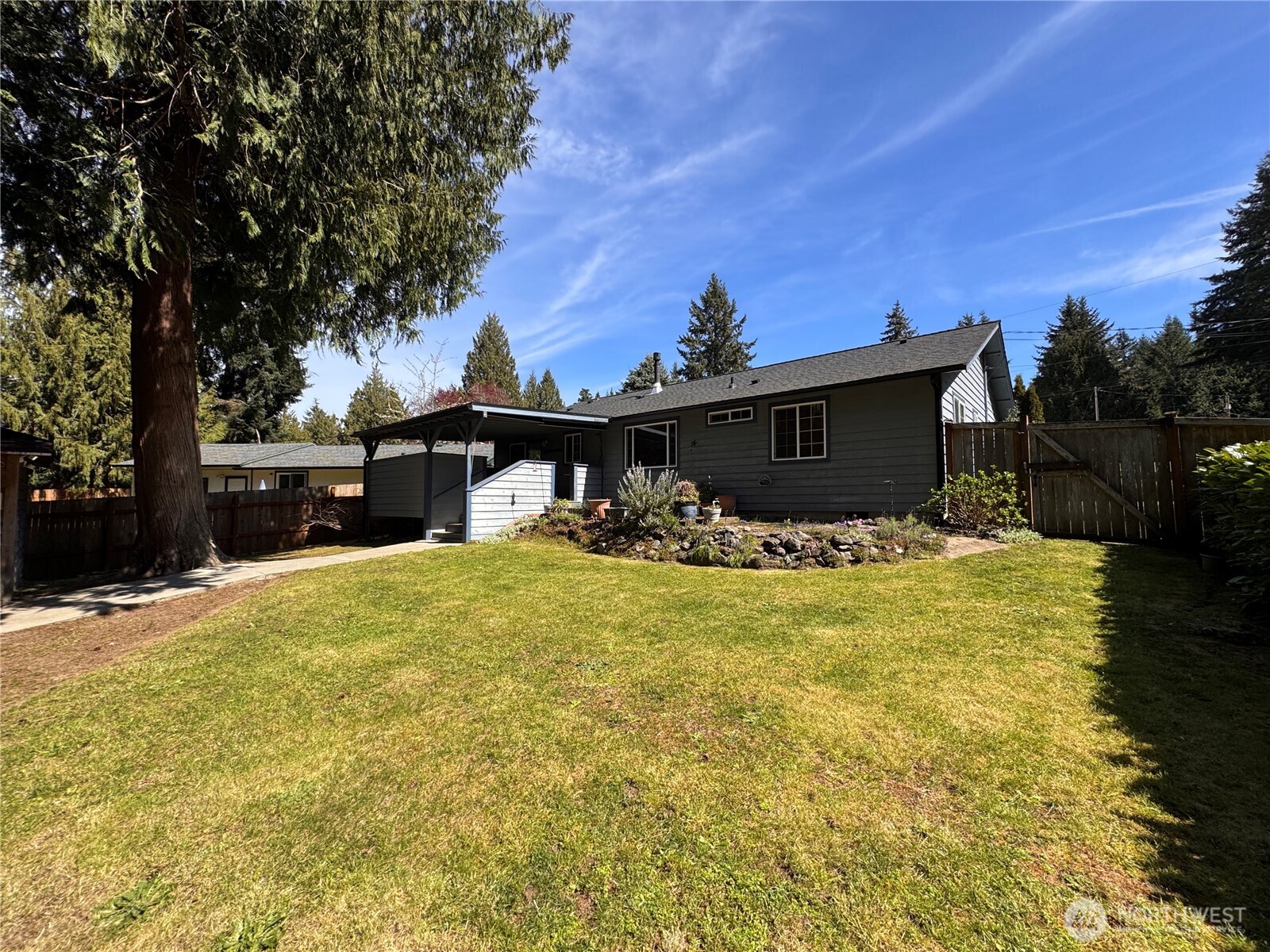 7600 Sandy Way NE, Poulsbo, WA 98370