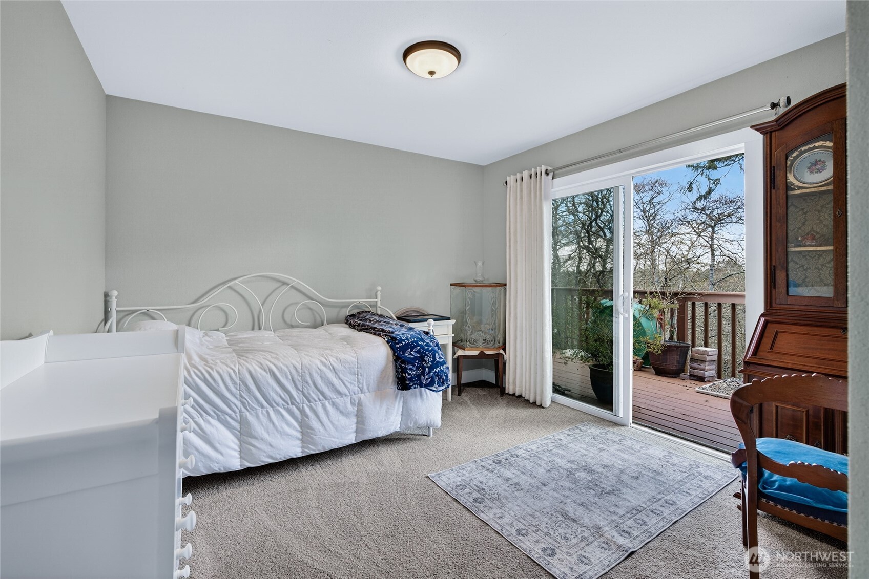 33612 J Place , Ocean Park, WA 98640