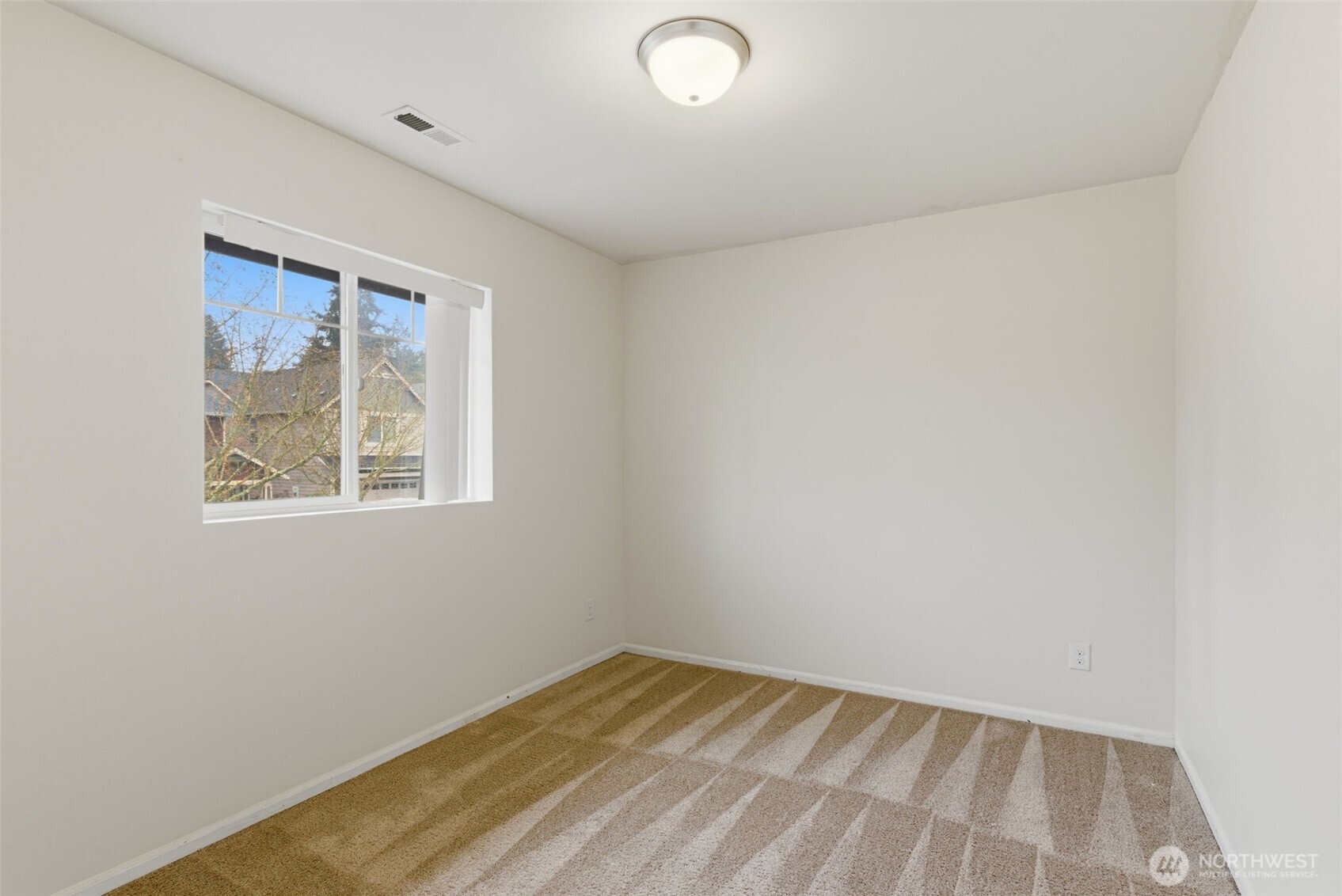 4244 E Roosevelt Avenue , Tacoma, WA 98404