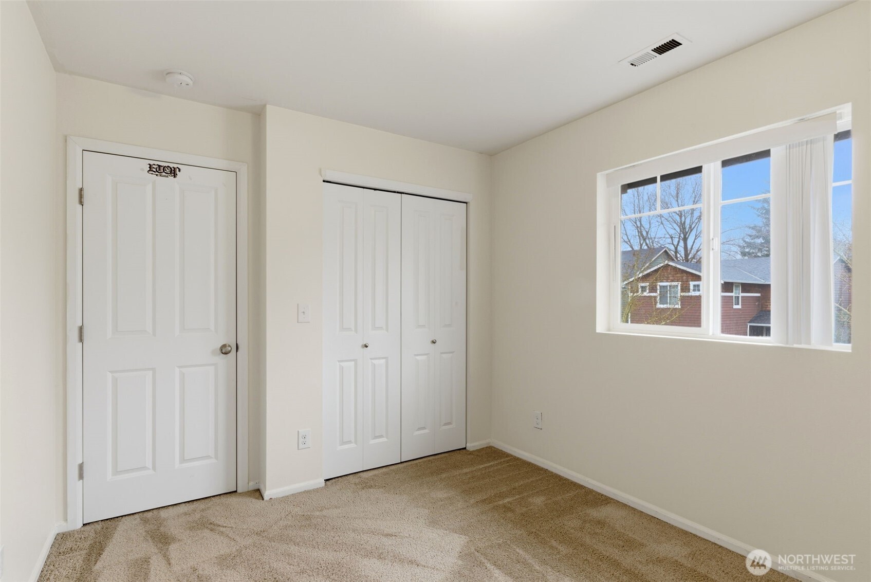 4244 E Roosevelt Avenue , Tacoma, WA 98404