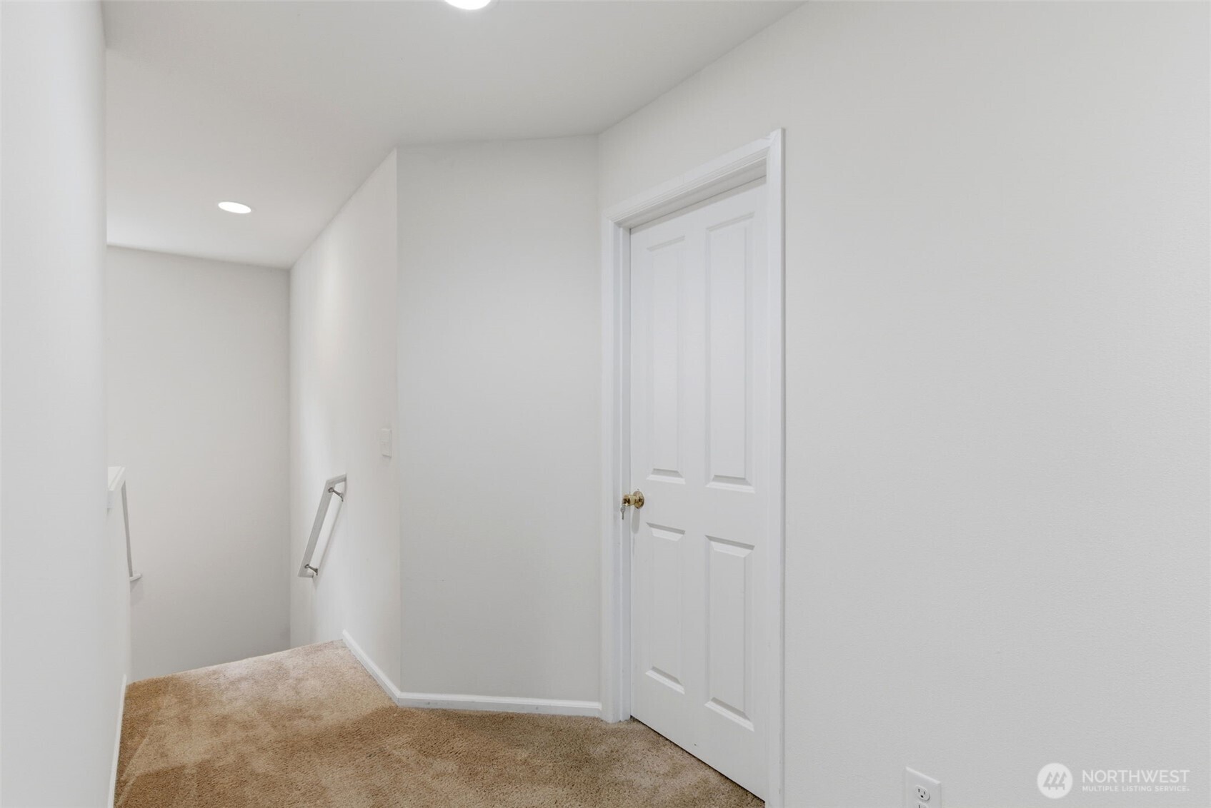 4244 E Roosevelt Avenue , Tacoma, WA 98404