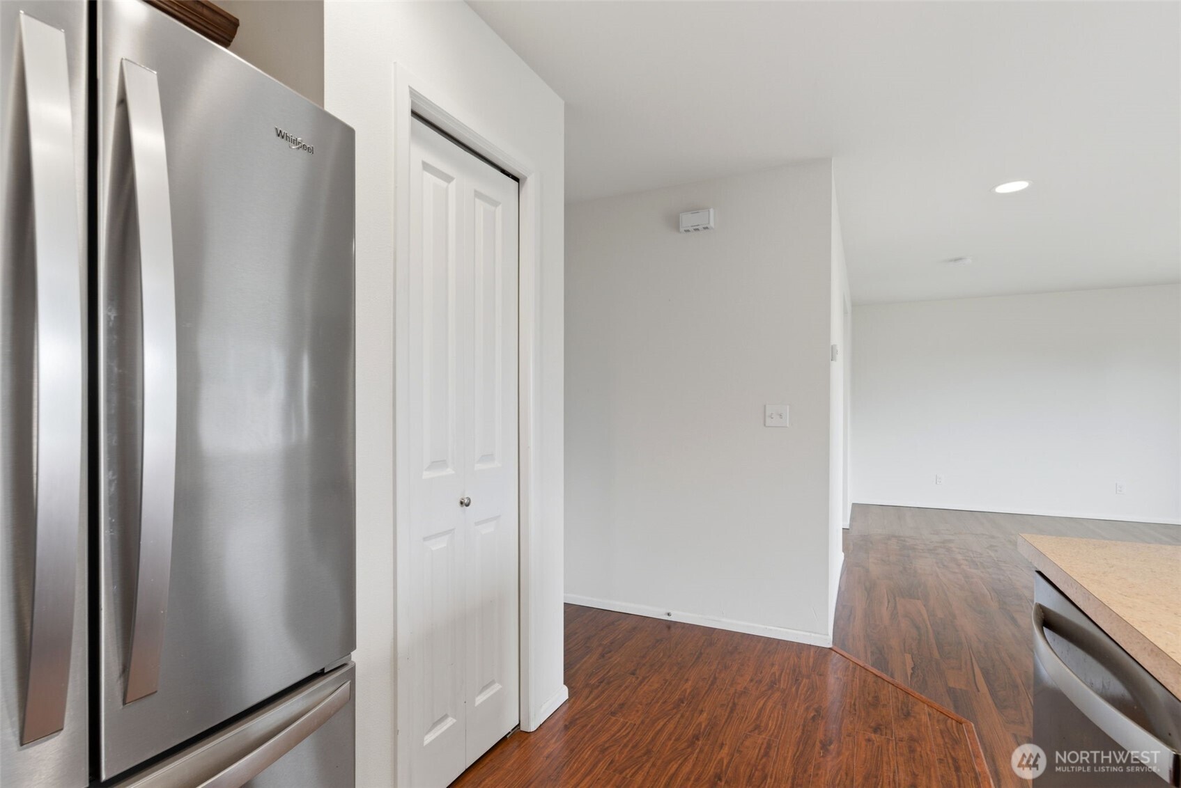 4244 E Roosevelt Avenue , Tacoma, WA 98404