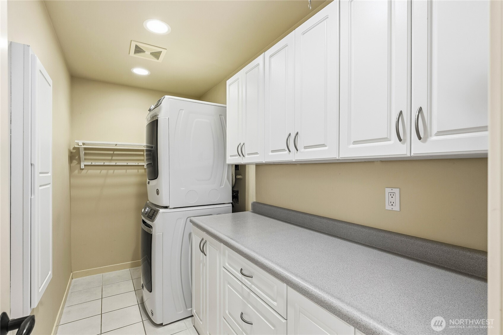 2020 Kansas Avenue , Anacortes, WA 98221