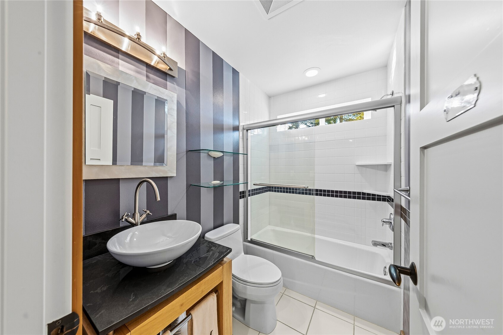 2020 Kansas Avenue , Anacortes, WA 98221