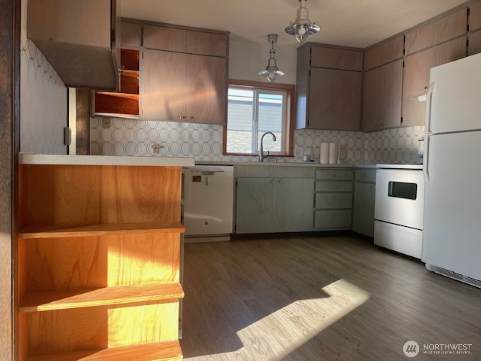 32914 G Street , Ocean Park, WA 98640