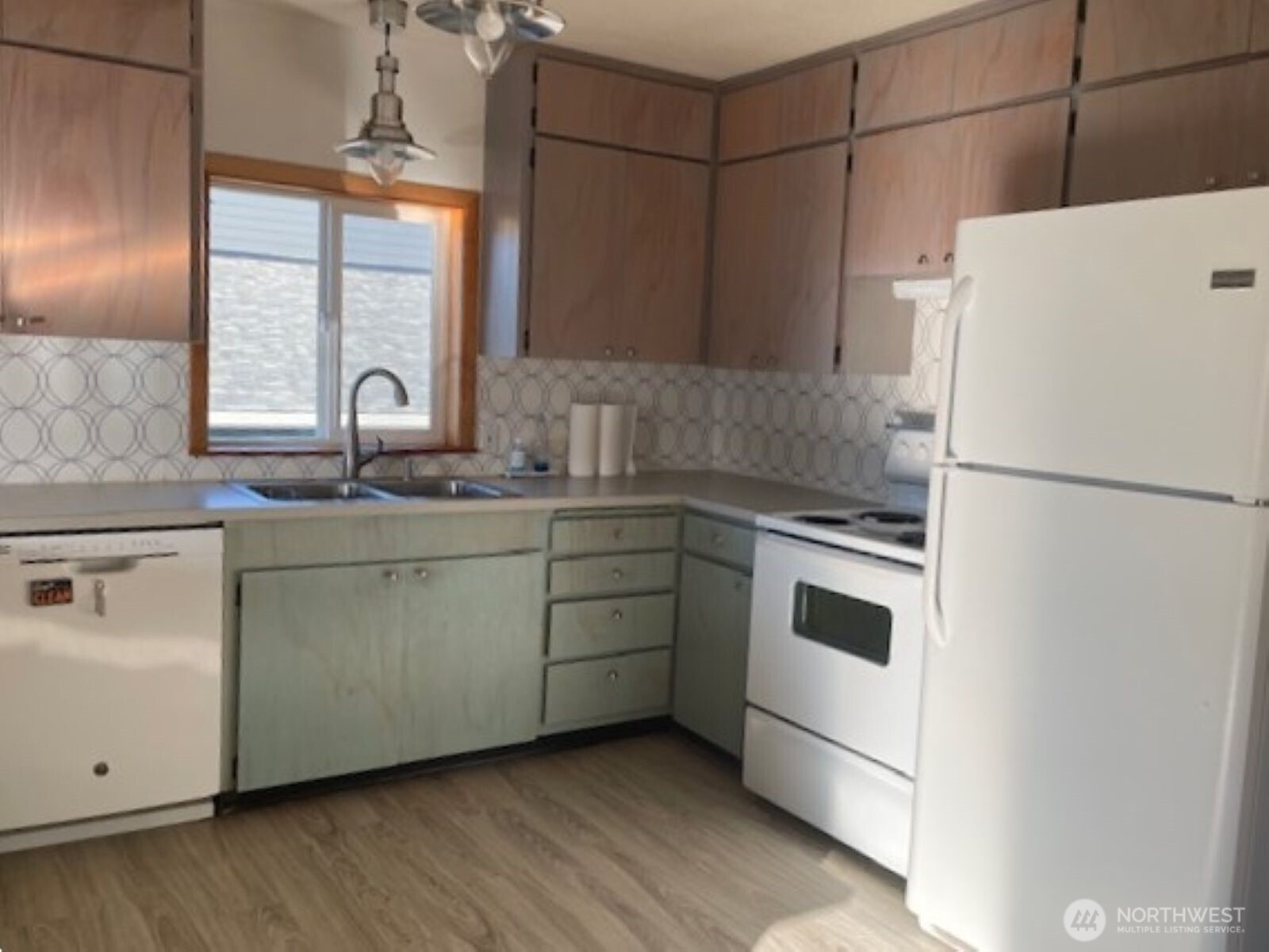 32914 G Street , Ocean Park, WA 98640