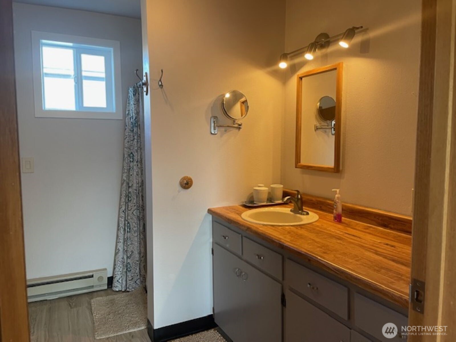 32914 G Street , Ocean Park, WA 98640