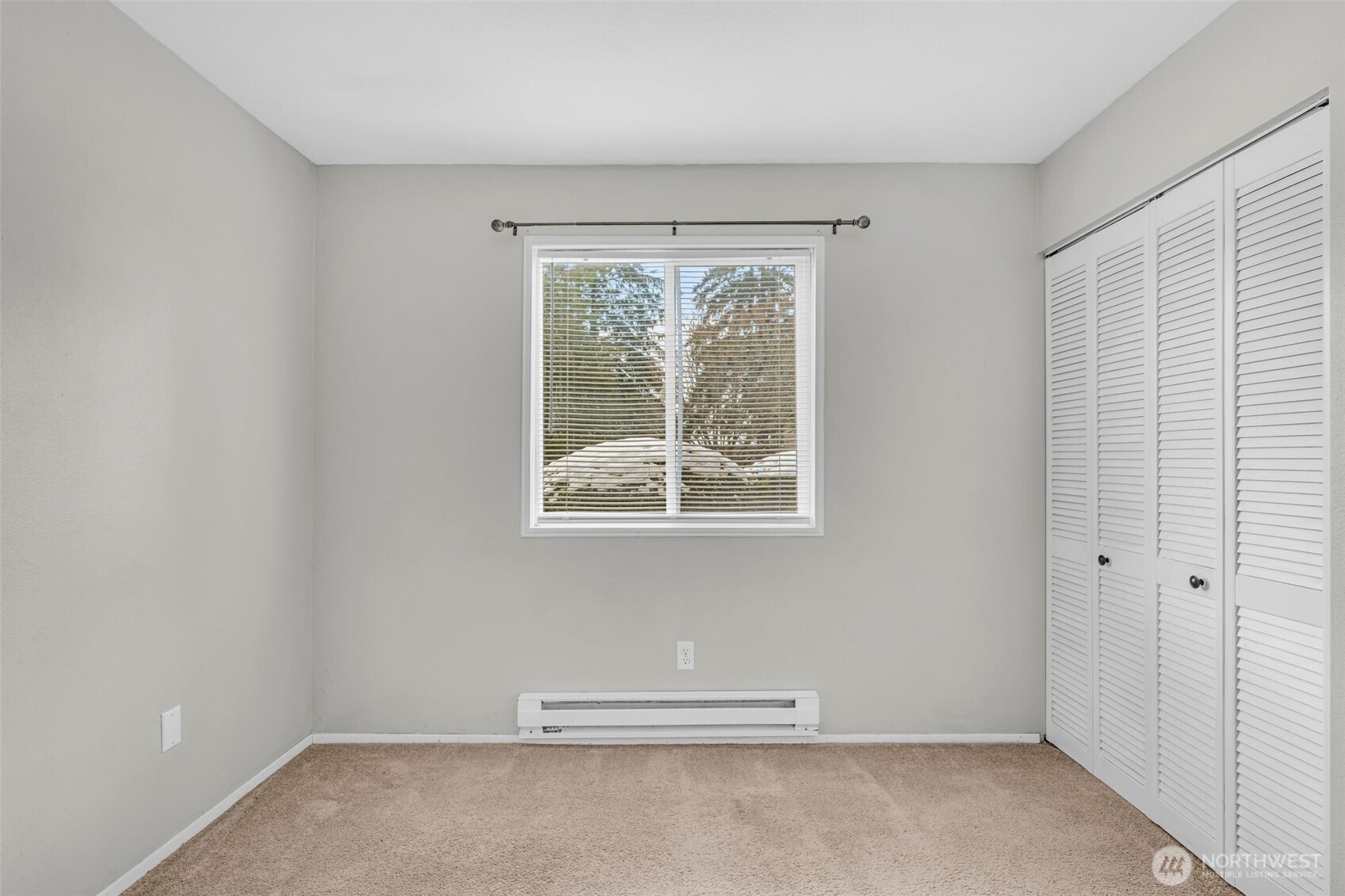 6105 N 16th St #N103, Tacoma, WA 98406