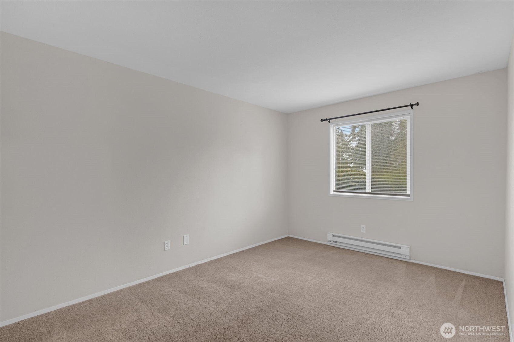 6105 N 16th St #N103, Tacoma, WA 98406