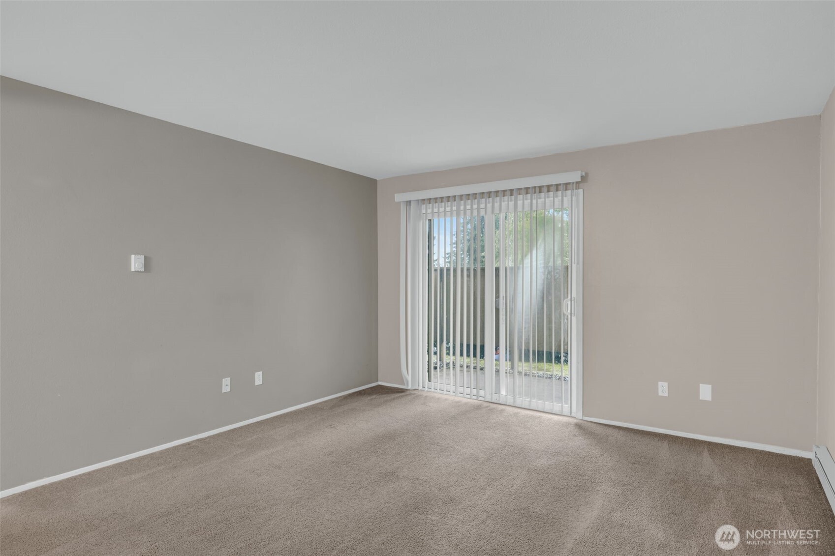 6105 N 16th St #N103, Tacoma, WA 98406