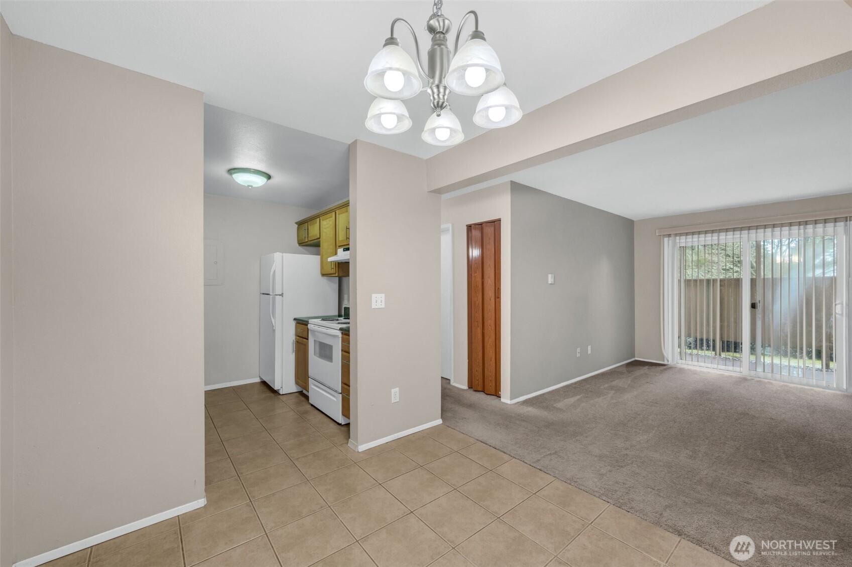 6105 N 16th St #N103, Tacoma, WA 98406