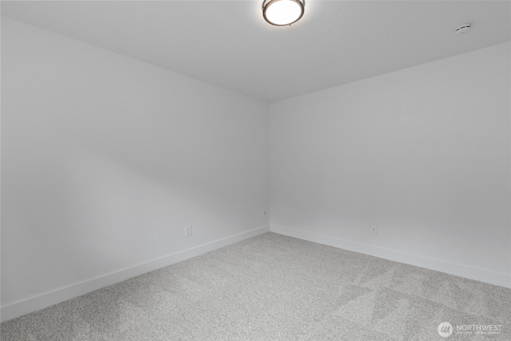 6582 NE Pear Street , Suquamish, WA 98392