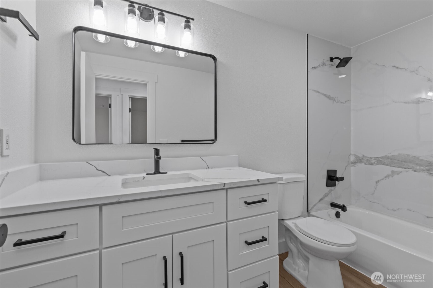 6582 NE Pear Street , Suquamish, WA 98392