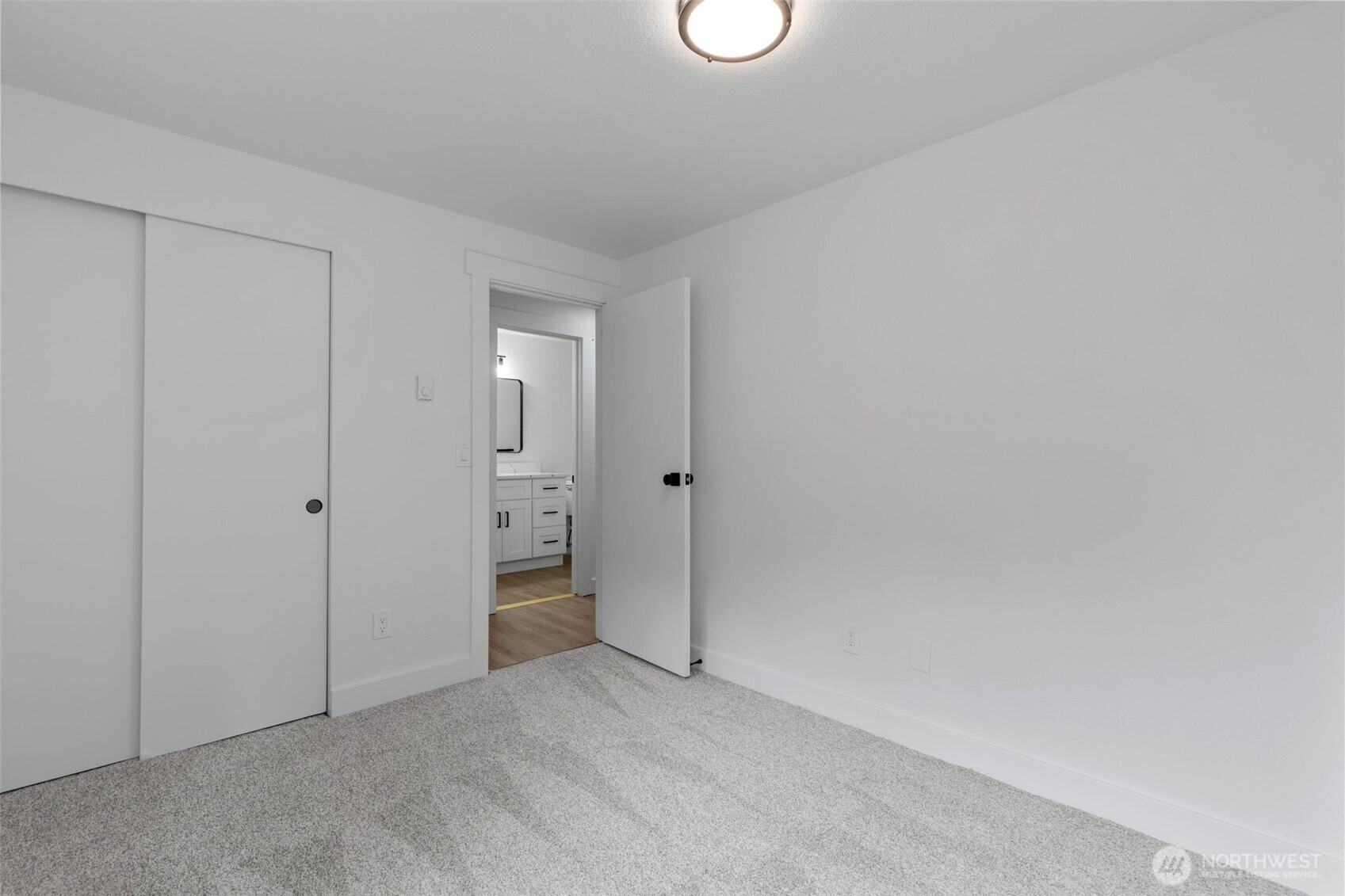 6582 NE Pear Street , Suquamish, WA 98392