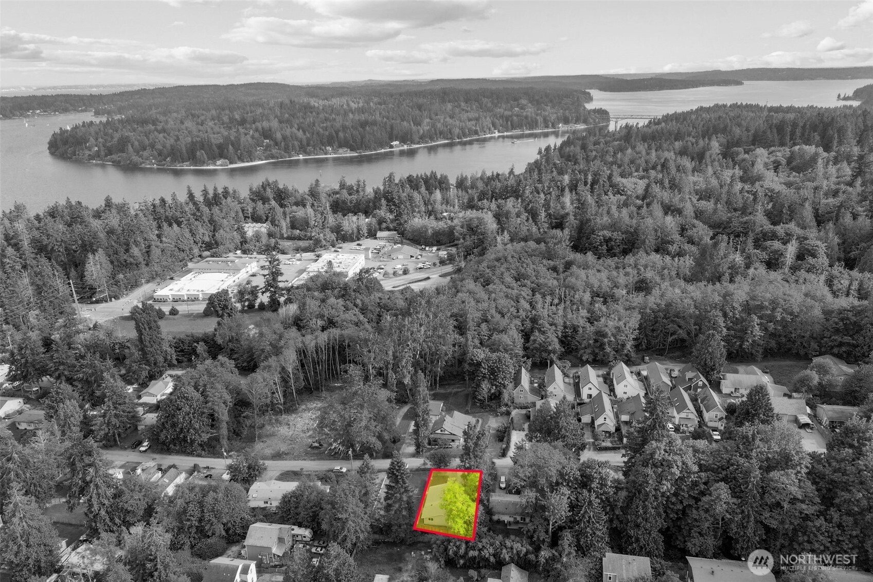 6582 NE Pear Street , Suquamish, WA 98392