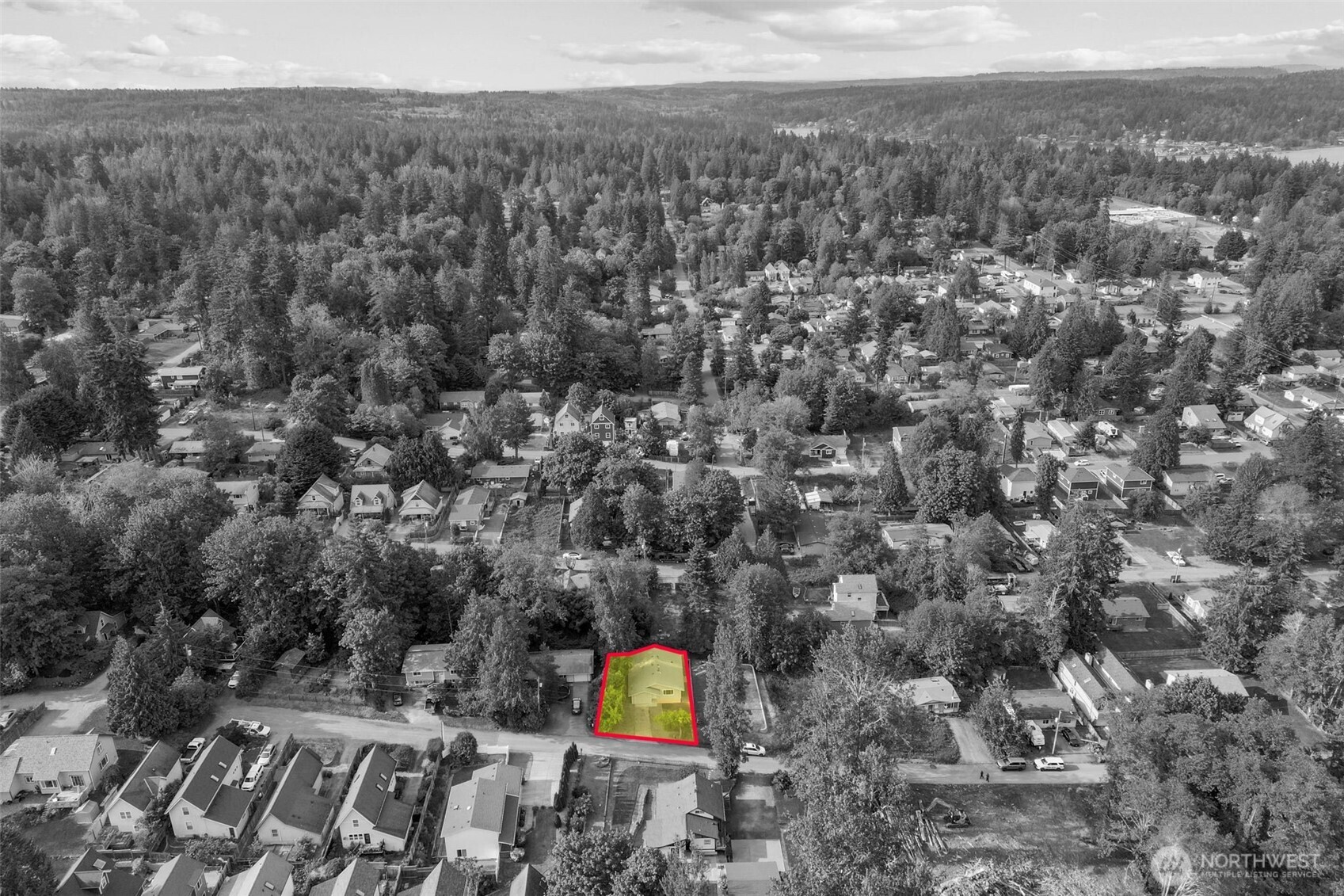 6582 NE Pear Street , Suquamish, WA 98392