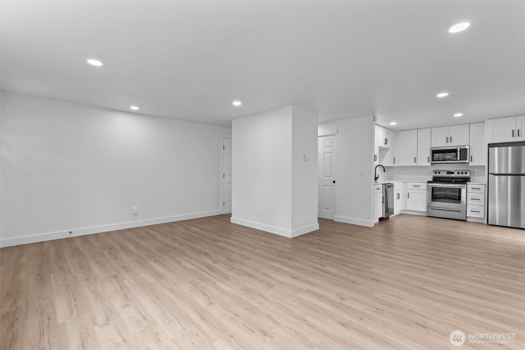 6582 NE Pear Street , Suquamish, WA 98392