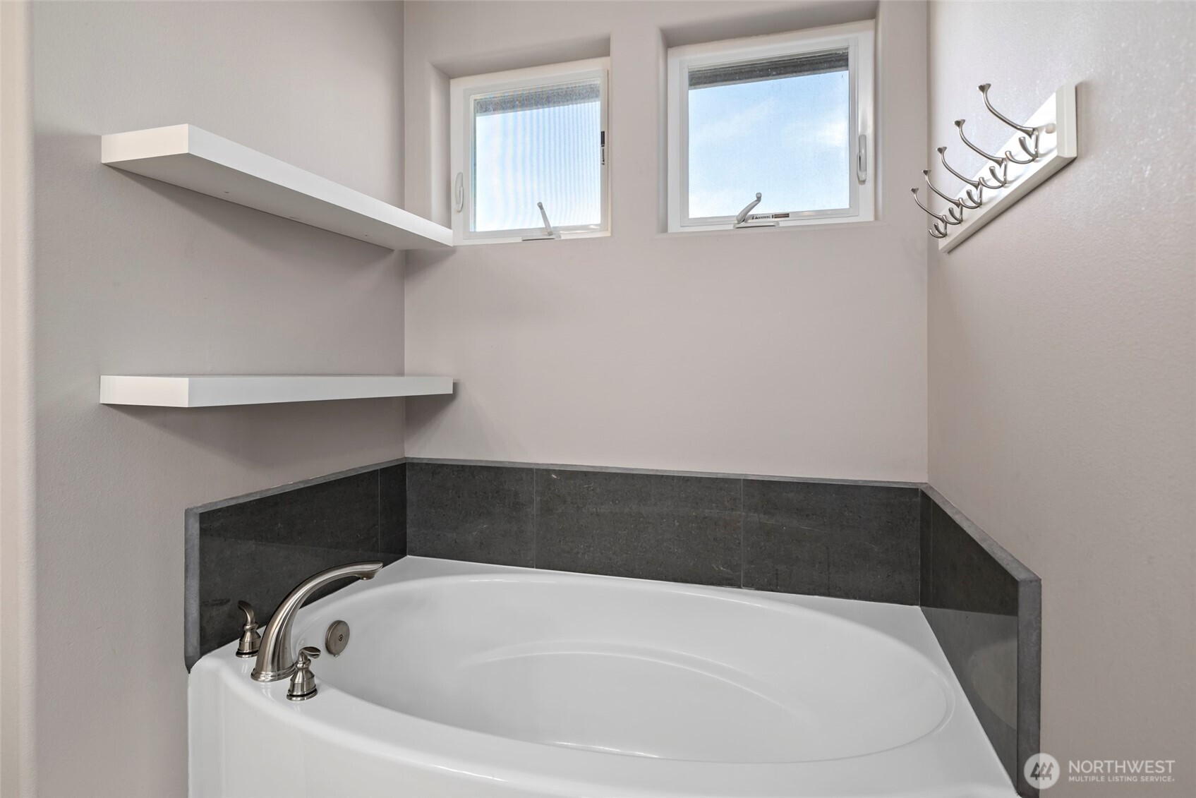 2722 SW Fairway Point Drive , Oak Harbor, WA 98277