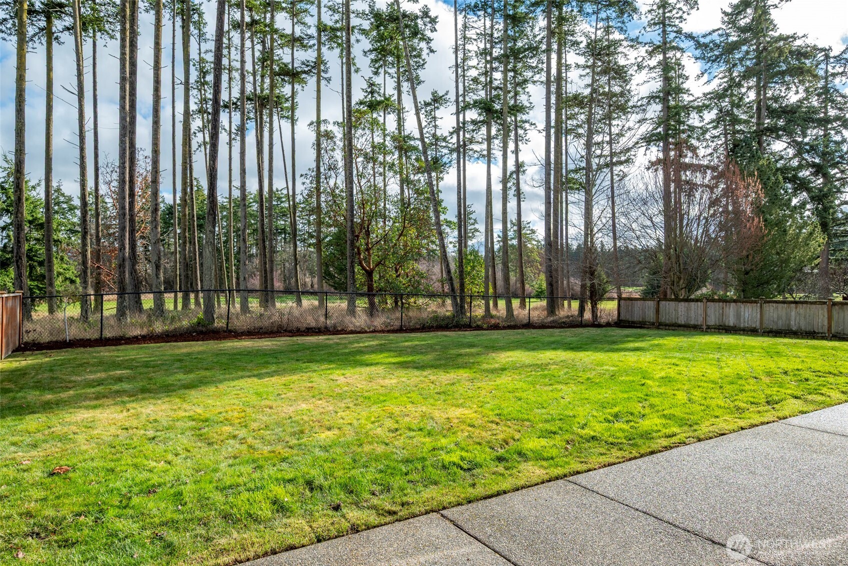 2722 SW Fairway Point Drive , Oak Harbor, WA 98277