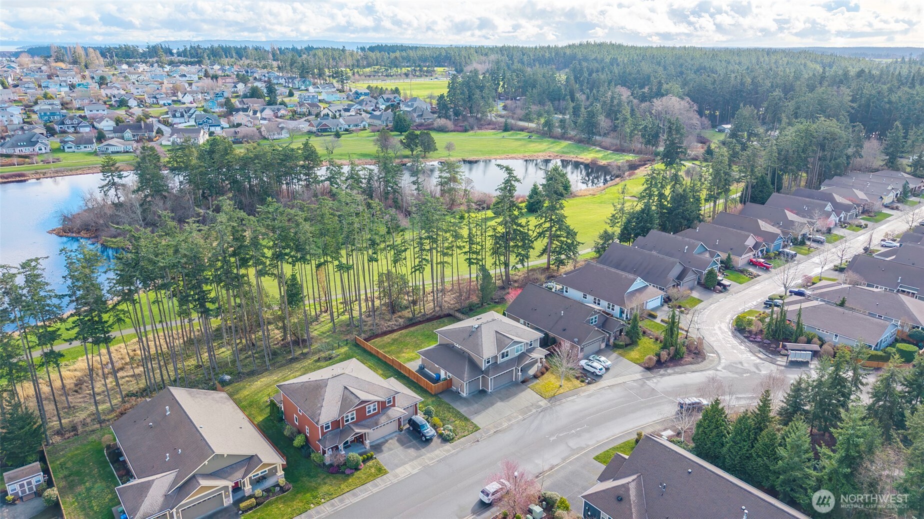 2722 SW Fairway Point Drive , Oak Harbor, WA 98277