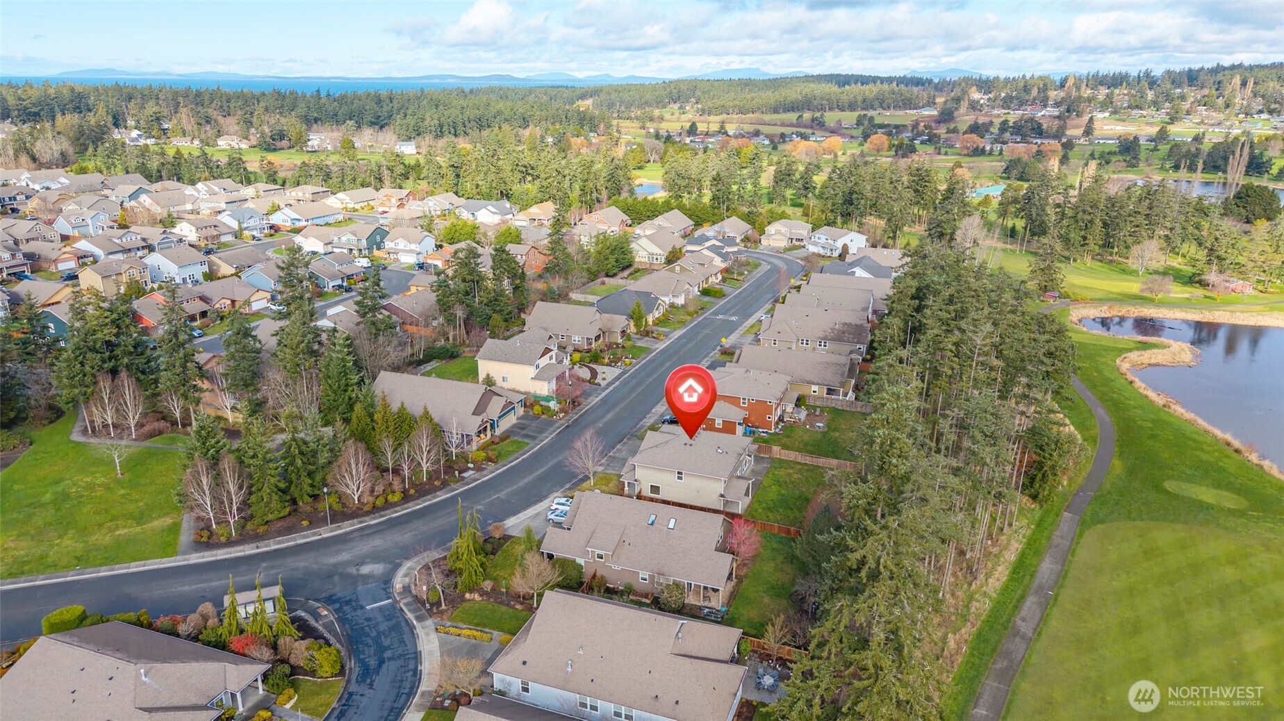 2722 SW Fairway Point Drive , Oak Harbor, WA 98277