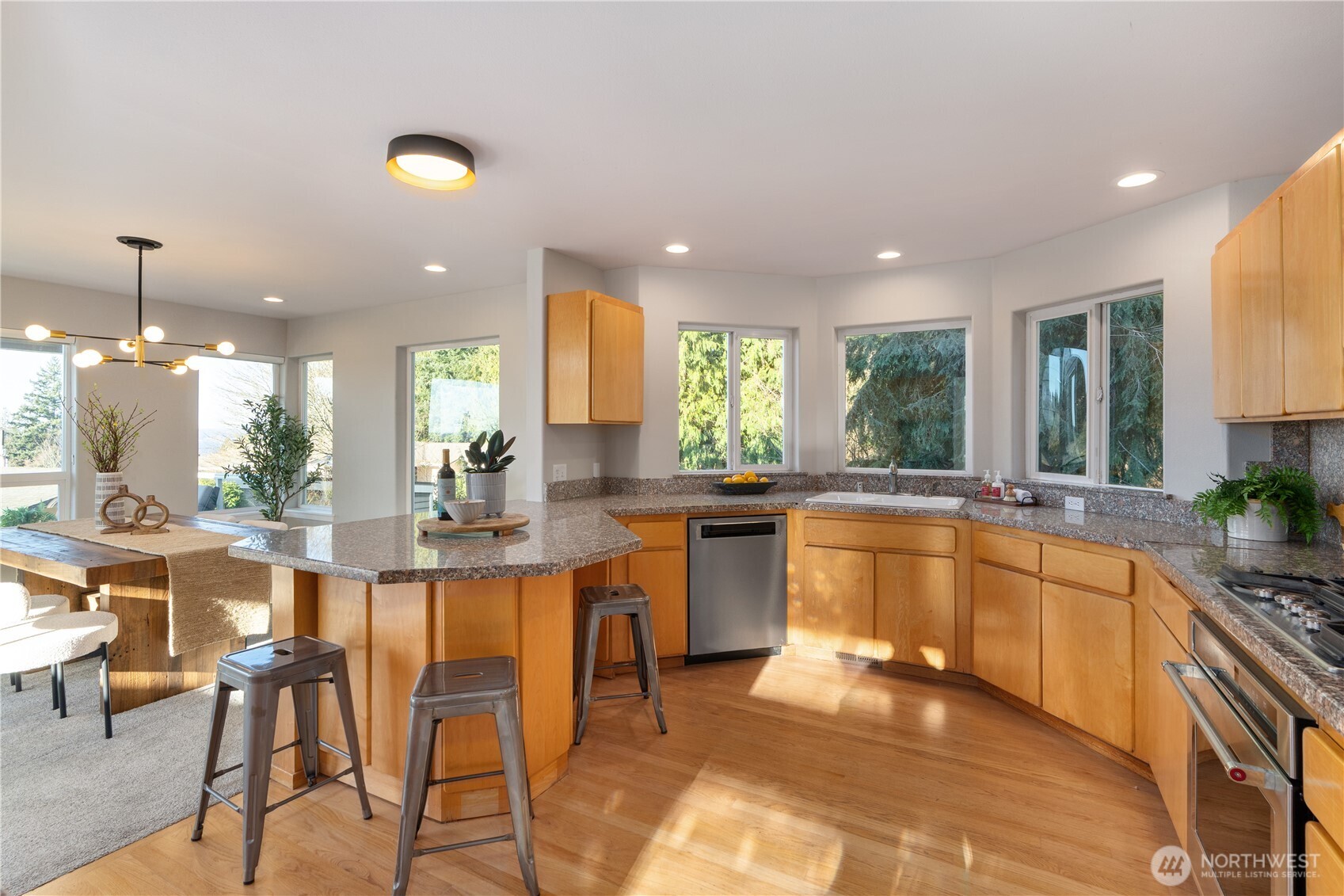 1033 W Mukilteo Boulevard , Everett, WA 98203