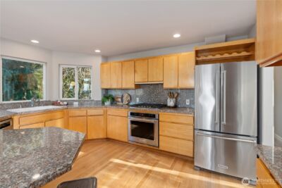 1033 W Mukilteo Boulevard , Everett, WA 98203 - Photo 15