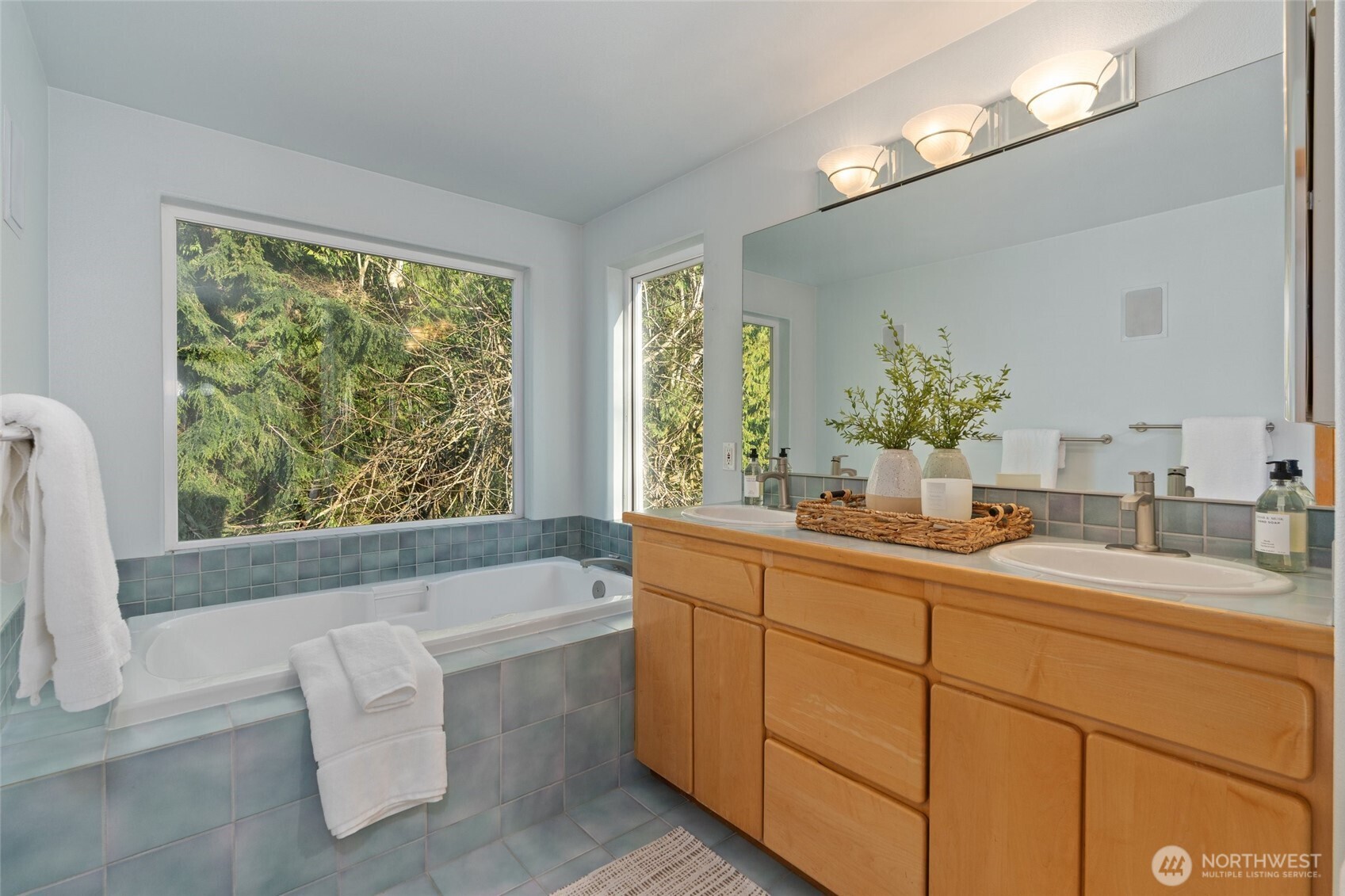 1033 W Mukilteo Boulevard , Everett, WA 98203